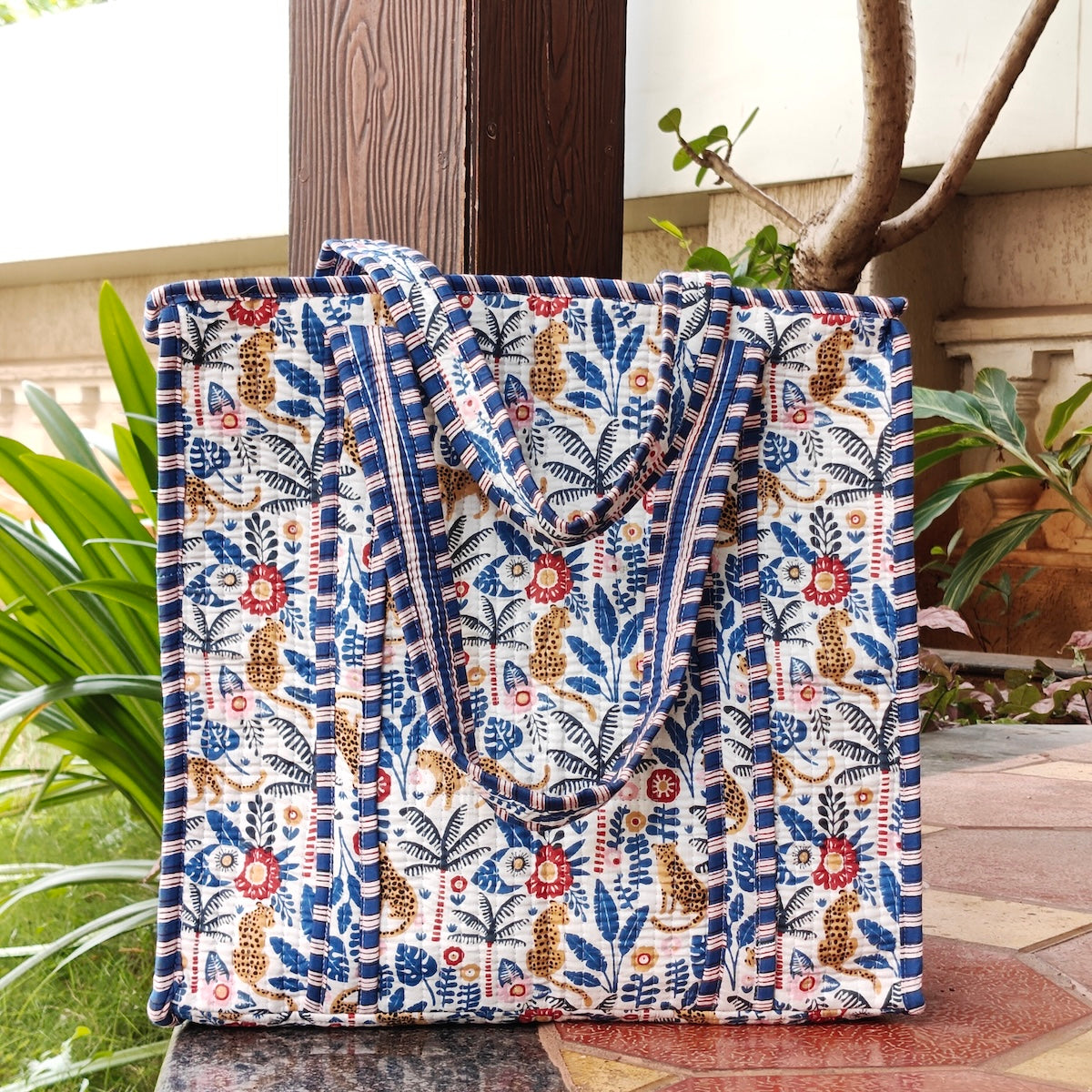Hand Block Flora & Fauna Oasis Printed Quilted Tote Bag White Size 16"x16"