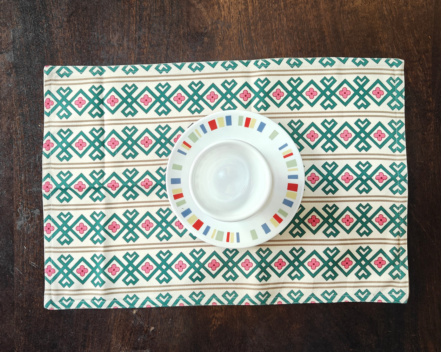 Rhythmic Ribbons Printed Cream Green Polyester Table Runner 4 Seater Size 13"x72"