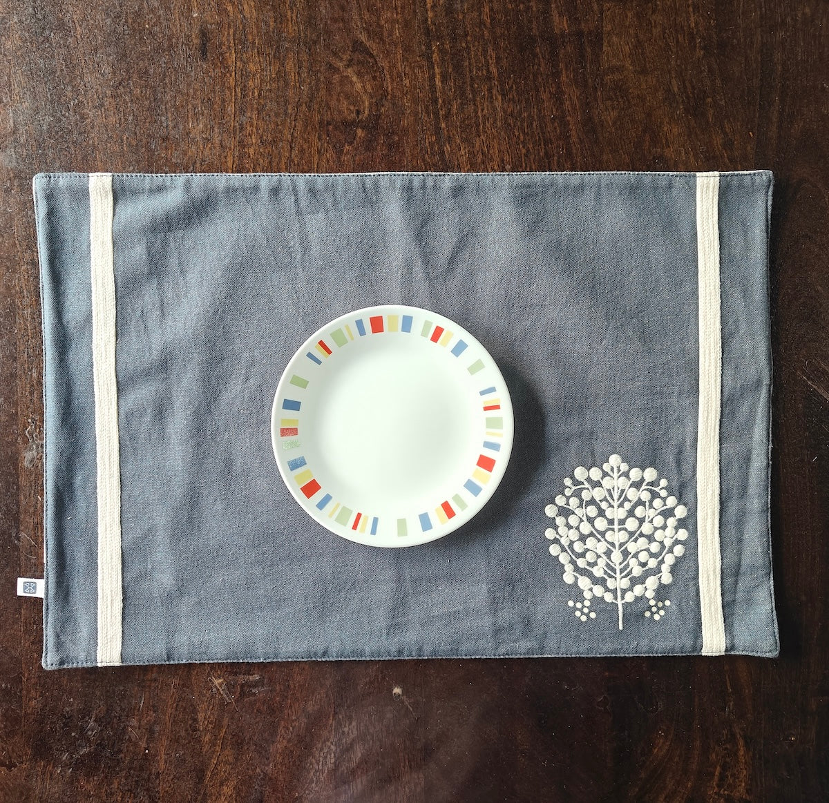 Moonlight Decorative Grey White Floral Embroidery Cotton Table Runner 6 Seater Size 14" x 72"