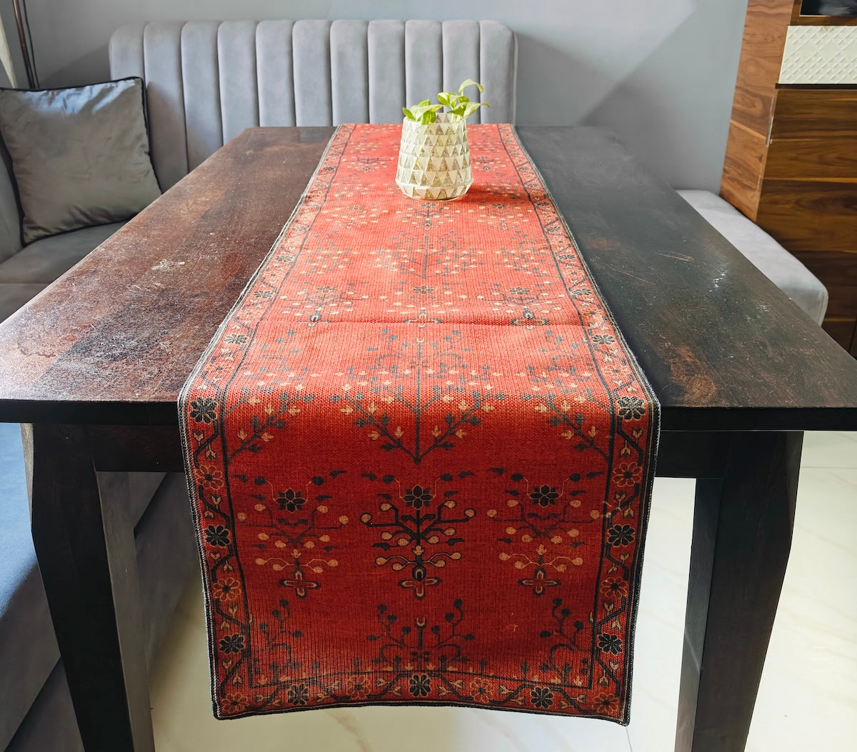 Decorative Carpet Design Printed Maroon Polyester Table Runner 6 Seater Size 14"x72"